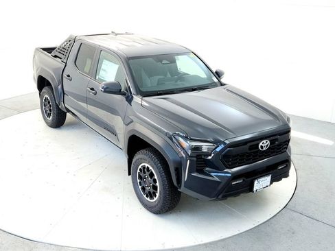 Used 2024 Toyota Tacoma TRD Off-Road w/ TRD Off Road Upgrade Package AWD/4WD image 13