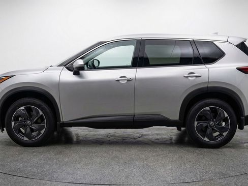 Used 2025 Nissan Rogue SV AWD/4WD image 5