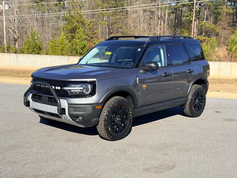 Used 2025 Ford Bronco Sport Badlands w/ Sasquatch Badlands Package AWD/4WD image 3