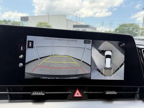 New 2025 Kia Sportage SX image 23