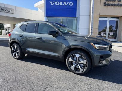 New 2026 Volvo XC40 B5 Plus w/ Climate Package