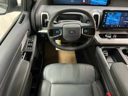 New 2026 Ford Expedition Max Active AWD/4WD image 13