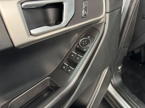 Used 2023 Ford Explorer 4WD image 14
