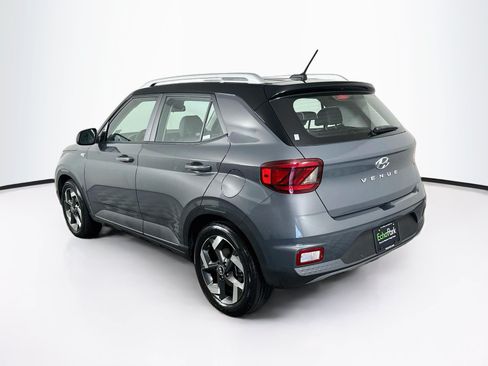 Used 2025 Hyundai Venue Limited FWD image 5