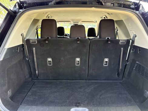 Used 2024 Nissan Pathfinder S w/ Cargo Package AWD/4WD image 28