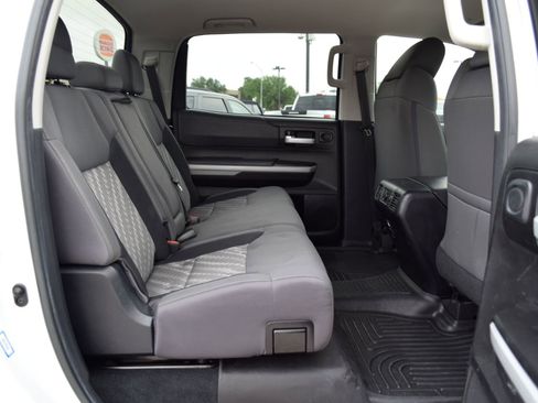 Used 2021 Toyota Tundra SR5 AWD/4WD image 22