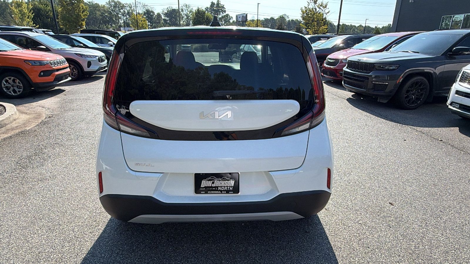 Used 2023 Kia Soul LX w/ LX Technology Package FWD image 9