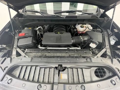Used 2024 Chevrolet Silverado 1500 LT AWD/4WD image 18