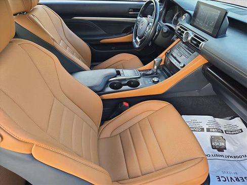 Certified 2024 Lexus RC 300 RWD image 21