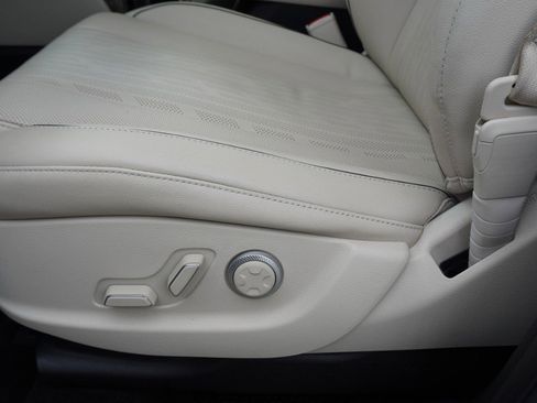 Used 2024 Genesis GV80 2.5T w/ Advanced Package AWD/4WD image 24