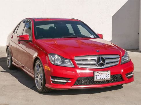 Used 2013 Mercedes-Benz C 250 Sedan image 3