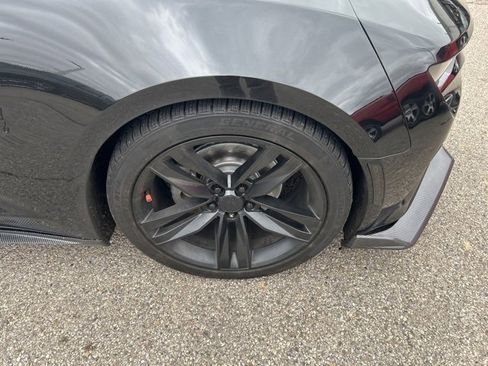 Used 2017 Chevrolet Camaro LT image 4