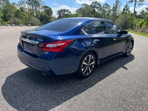 Used 2017 Nissan Altima 3.5 SR image 33