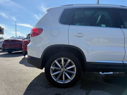 Used 2017 Volkswagen Tiguan Wolfsburg Edition FWD image 36