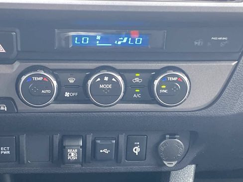 Certified 2023 Toyota Tacoma TRD Off-Road AWD/4WD image 18