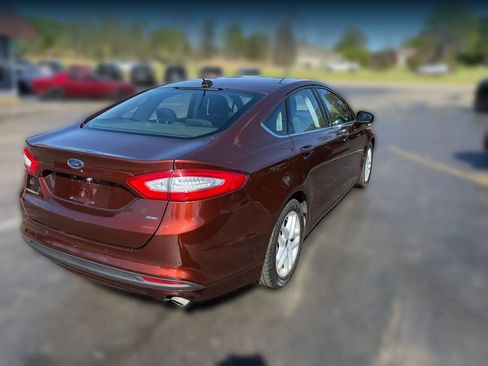Used 2016 Ford Fusion SE w/ SE Cold Weather Package FWD image 7
