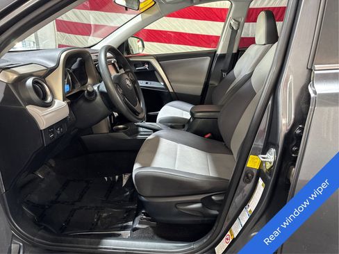Used 2014 Toyota RAV4 XLE AWD/4WD image 9