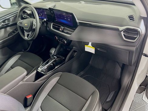 New 2026 Chevrolet TrailBlazer LT w/ LT Cold Weather Package AWD/4WD image 28