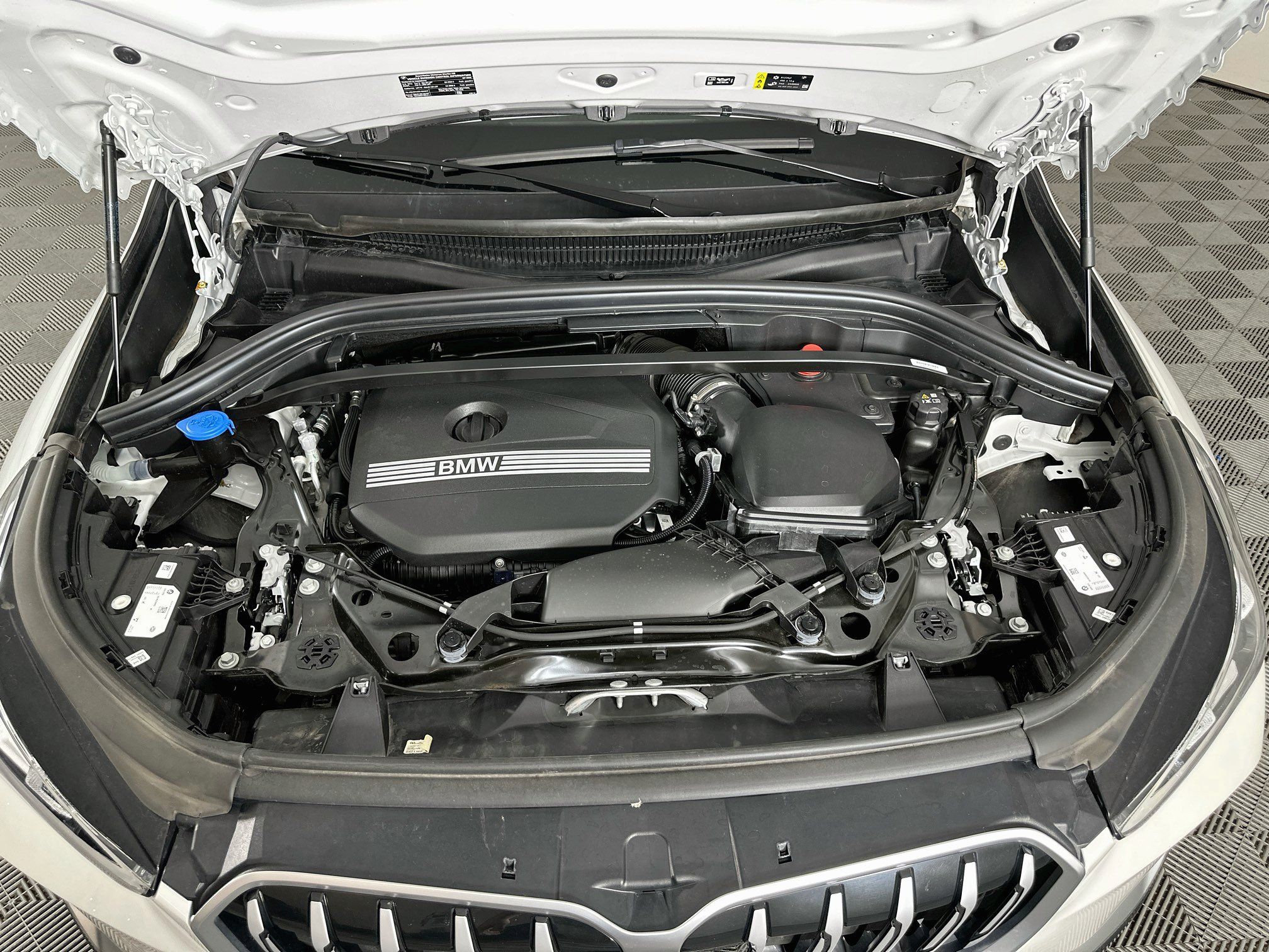 Used 2026 BMW X1 xDrive28i AWD/4WD image 35