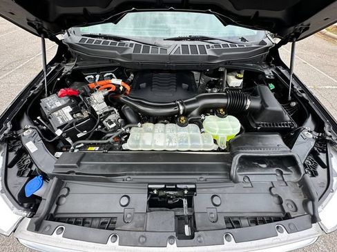 Used 2022 Ford F150 Lariat w/ Equipment Group 502A High AWD/4WD image 29