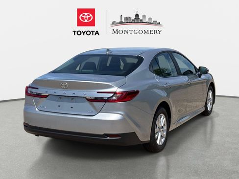 Used 2025 Toyota Camry LE w/ Convenience Package FWD image 3