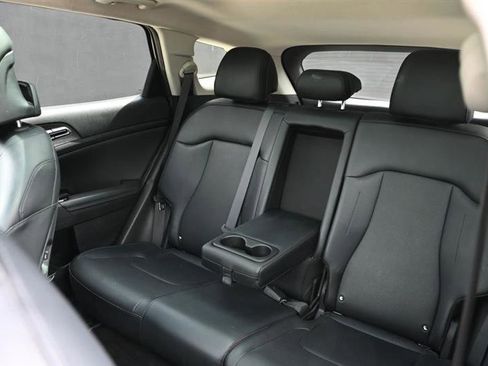 Used 2025 Kia Sportage EX w/ Premium Package FWD image 11