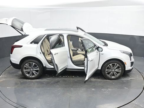 Used 2022 Cadillac XT5 Premium Luxury w/ Technology Package image 54