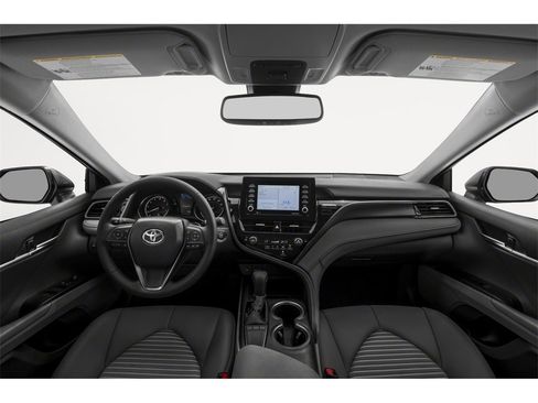 Used 2023 Toyota Camry SE image 5