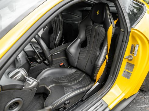 Used 2014 Ferrari F12 Berlinetta RWD image 18