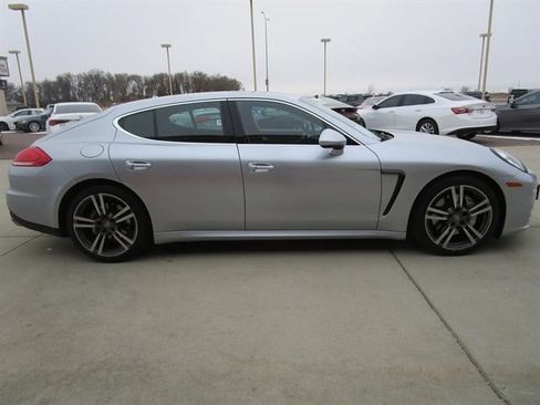 Used 2014 Porsche Panamera S image 6