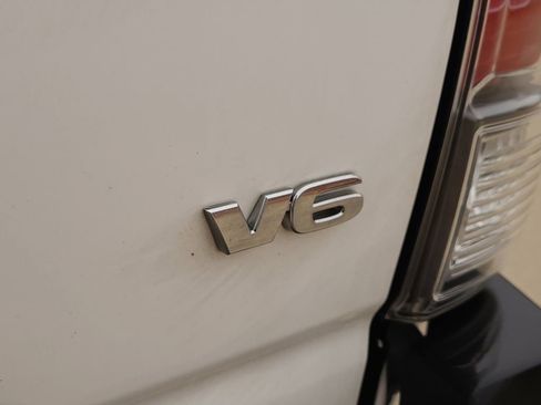 Used 2021 Toyota Tacoma TRD Off-Road image 7