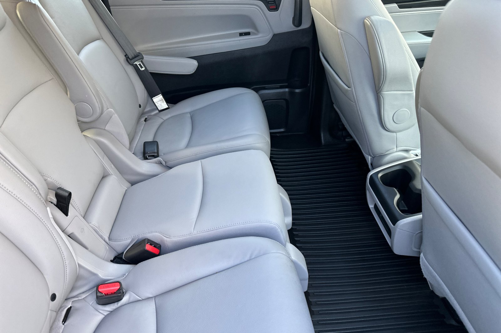 Used 2018 Honda Odyssey EX-L image 19