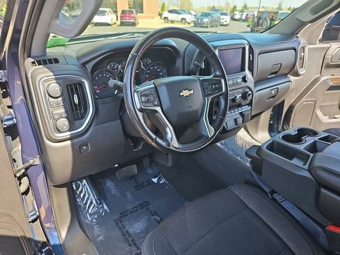 Used 2021 Chevrolet Silverado 1500 LT w/ Z71 Off-Road Package AWD/4WD image 15