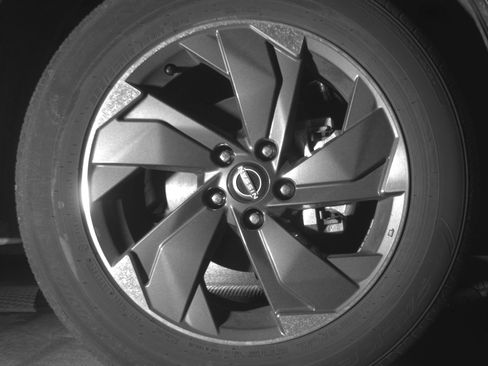 Used 2025 Nissan Rogue SV image 13