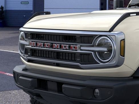 New 2026 Ford Bronco Outer Banks w/ Sasquatch Package image 24