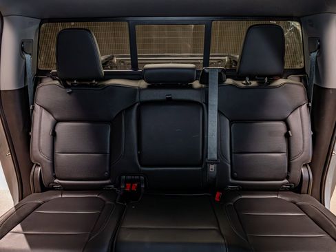 Used 2020 Chevrolet Silverado 2500 LTZ w/ LTZ Premium Package image 23