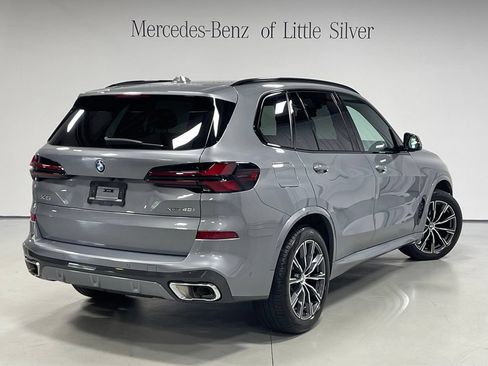 Used 2024 BMW X5 xDrive40i w/ M Sport Package AWD/4WD image 6