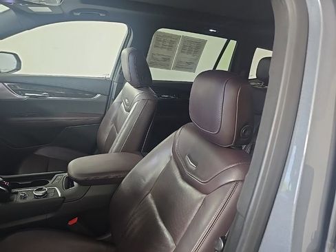 Used 2020 Cadillac XT6 Premium Luxury image 14