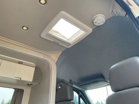Used 2013 Mercedes-Benz Sprinter 3500 image 39