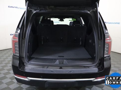 Used 2025 Chevrolet Suburban LT AWD/4WD image 9