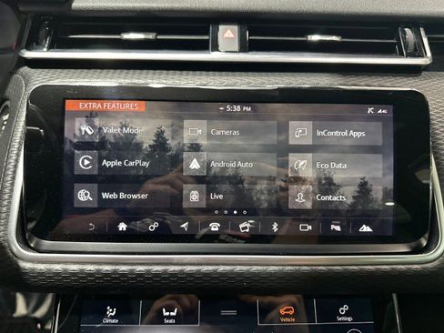 Used 2018 Land Rover Range Rover Velar R-Dynamic SE AWD/4WD image 60