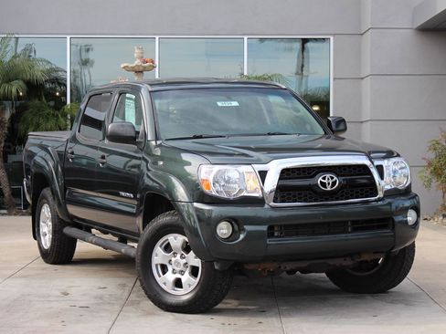 Used 2011 Toyota Tacoma 4x4 Double Cab image 1