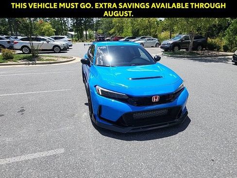 Used 2024 Honda Civic Type R image 3