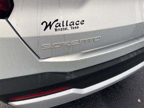 New 2026 Kia Sorento LX image 7