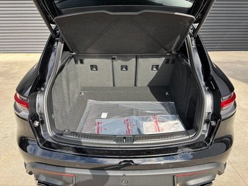 Certified 2026 Porsche Macan S AWD/4WD image 27