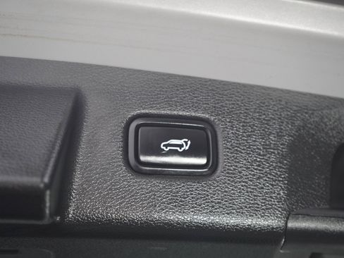 Used 2022 Kia Telluride SX w/ SX Prestige Package AWD/4WD image 12