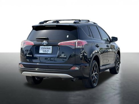 Used 2017 Toyota RAV4 SE AWD/4WD image 8