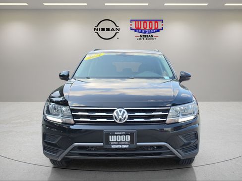 Used 2021 Volkswagen Tiguan SE w/ Panoramic Sunroof Package AWD/4WD image 6