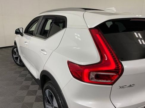 Certified 2024 Volvo XC40 B5 Plus w/ Climate Package image 36