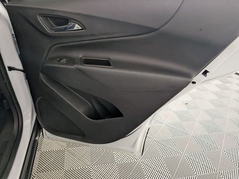 Certified 2023 Chevrolet Equinox LT w/ Driver Convenience Package image 32